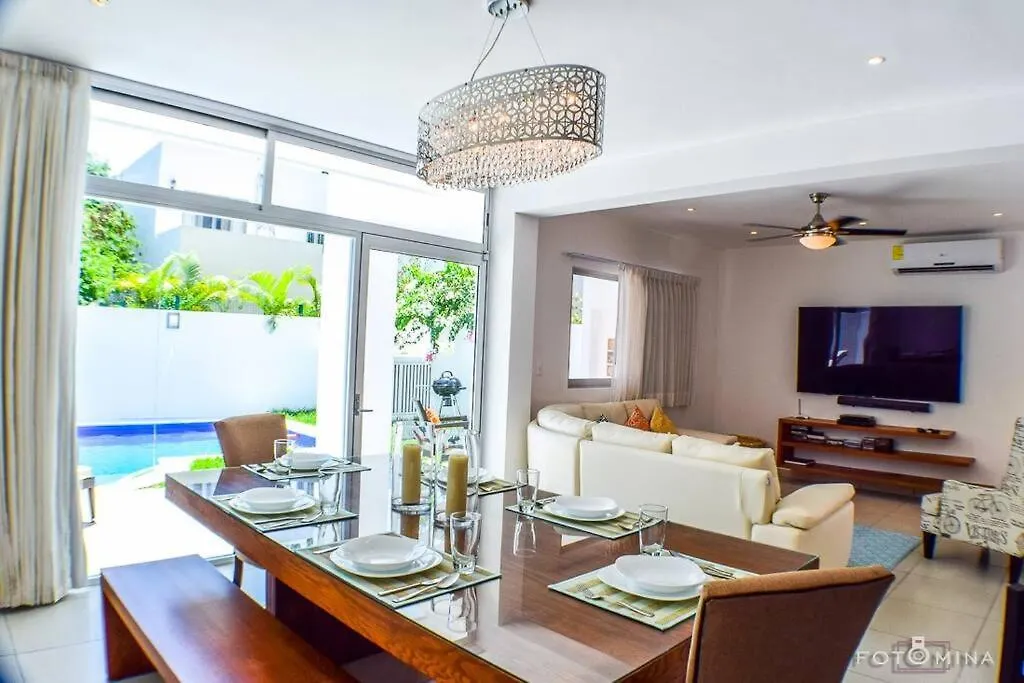 Casa Cielo Family House Villa Playa del Carmen 0*,